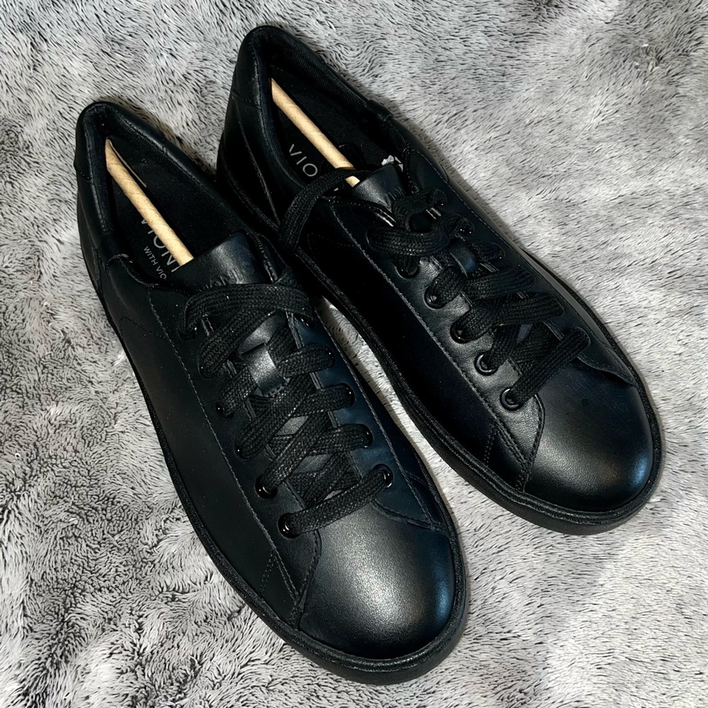 Vionic Women's Mahoney Mable Shoes (Black) Size 8